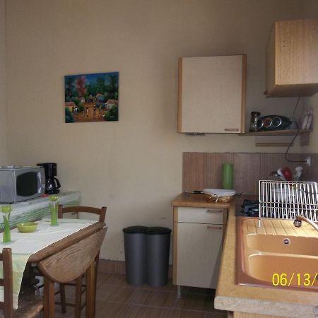 Alaguyauder Le Studio Chatillon-sur-Broue Exterior foto